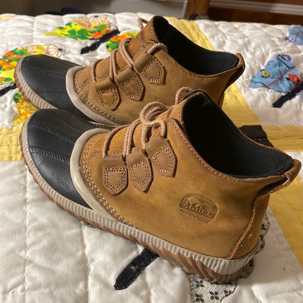 Sorel Out N About Duck Boots - Size 7